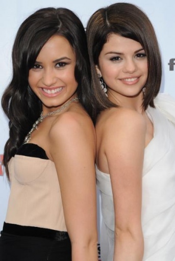 Demi and Selena (22)