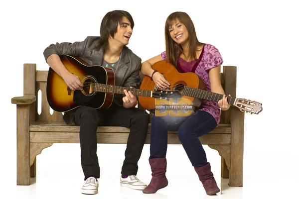 Demi & Joe (3)