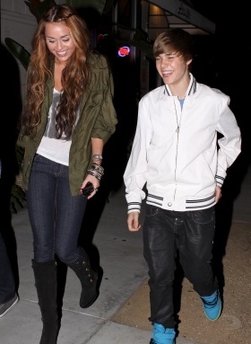  - x At Ari Ya Sushi with Justin Bieber - 10th May 2010