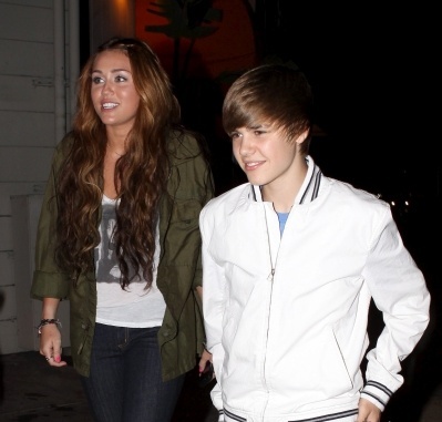  - x At Ari Ya Sushi with Justin Bieber - 10th May 2010