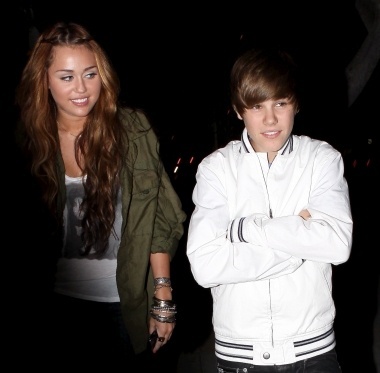  - x At Ari Ya Sushi with Justin Bieber - 10th May 2010