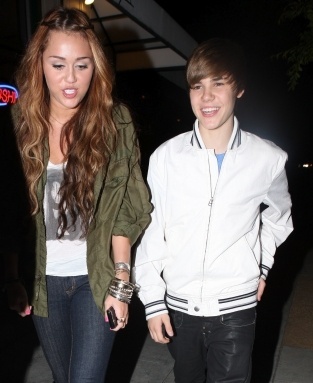  - x At Ari Ya Sushi with Justin Bieber - 10th May 2010