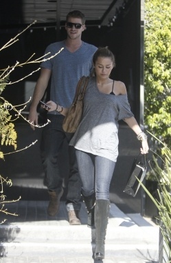  - x Shopping at XIV Karats in Beverly Hills with Liam - 11th May 2010