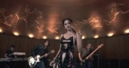 19854286_HKPHJCXQA - Selena Gomez-Round and Round Original videoclip 2010