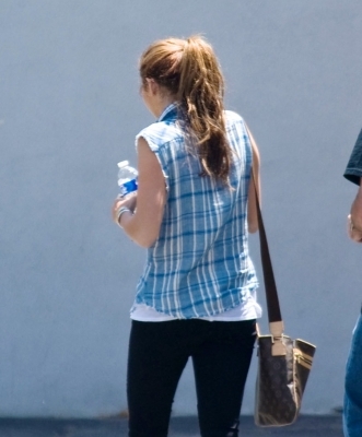  - x Heading to a rehearsal studio in Burbank - 15th May 2010