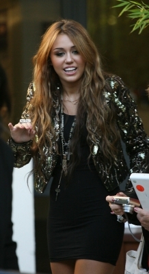  - x Outside the ITV studios - 03th June 2010