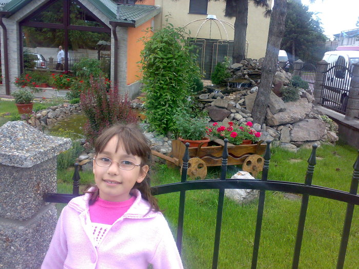 30052010030 - familie