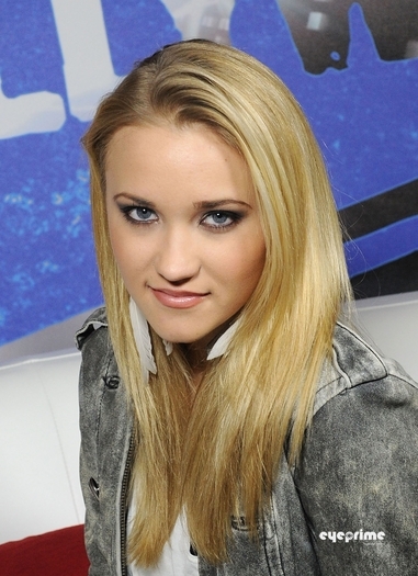 Emily Osment (17)