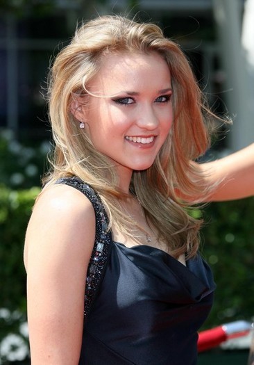 Emily Osment (25)