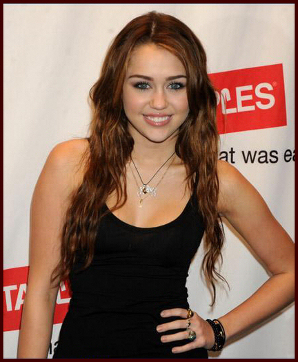 Miley (15)