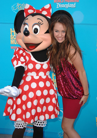 Miley (77)