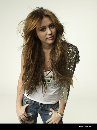 Miley (0) - Glamour Magazine