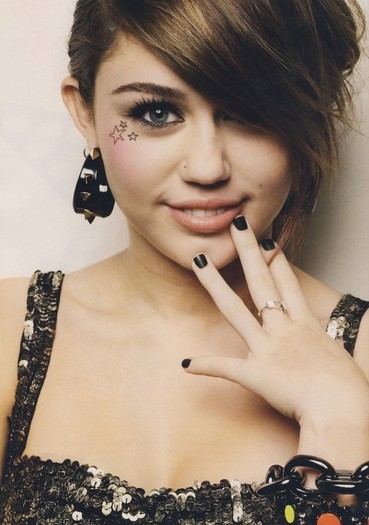 Miley (2) - Seventeen Magazine