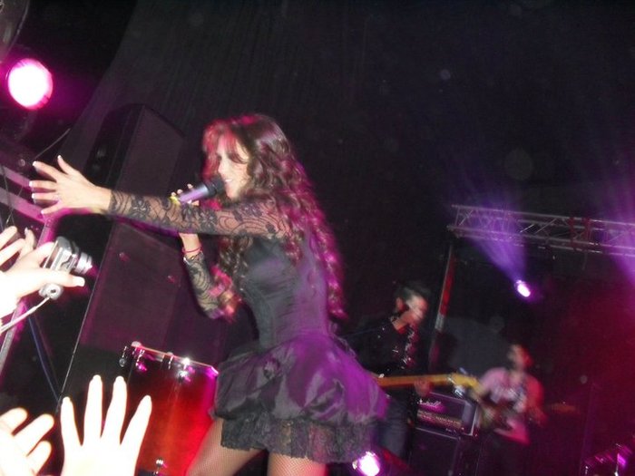 164493_1508245068572_1307678747_31103719_713576_n