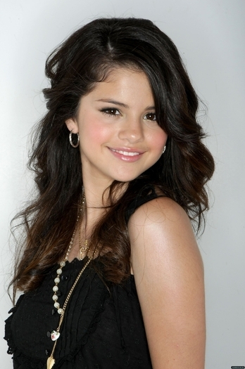 Selena (1) - Selena Gomez