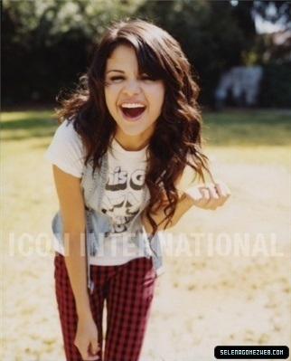 Selena (3)