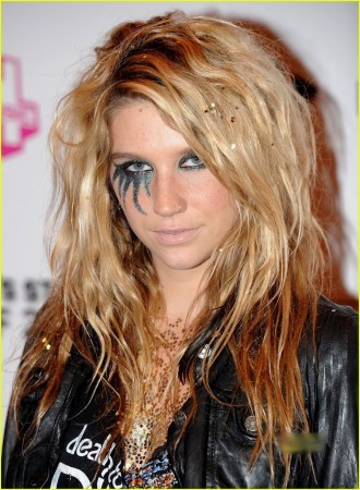 774654_3 - kesha