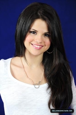 Selena (17) - Selena Gomez