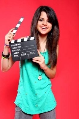 Selena (4) - Selena Gomez
