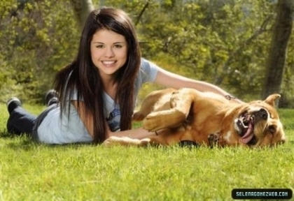Selena (87)