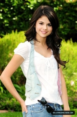 Selena (48) - Selena Gomez