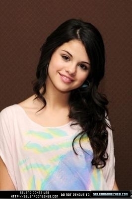 Selena (84) - Selena Gomez