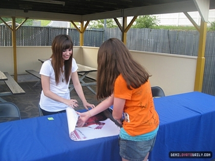 normal_001 - JUNE 8TH - The Meet and Greet in Six Flags Over Georgia