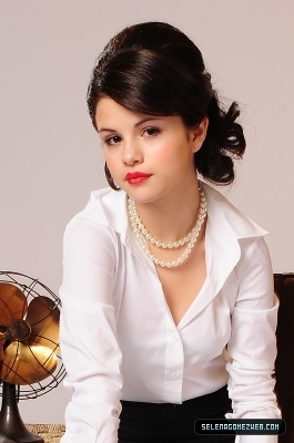 Selena (31)
