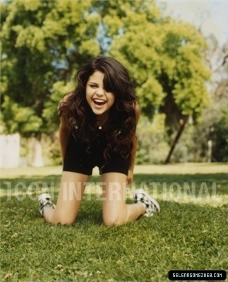 Selena (30) - Selena Gomez