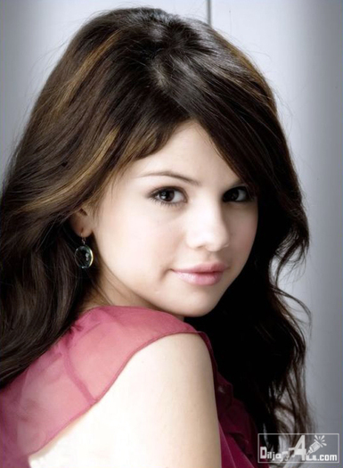 Selena (11)