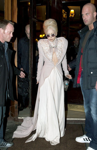 Gaga+goes+vintage+qsD8J6Vywltl - lady gaga in paris