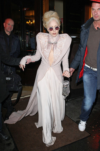 Lady+Gaga+leaves+Chez+Andre+restaurant+Paris+HxO_YSWe6yBl - lady gaga in paris