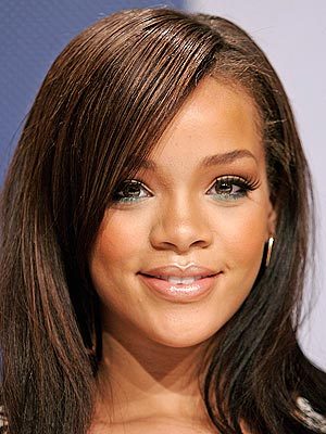 rihanna_300x400 - rihanna