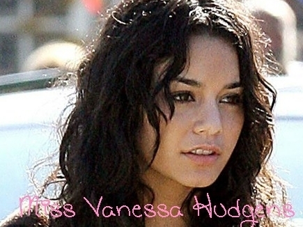 Vanessa (26) - Vanessa Hudgens