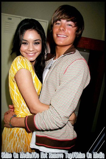 Vanessa & Zac (57)