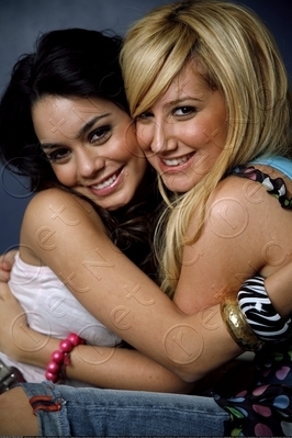 Vanessa & Ashley (5) - Vanessa and Ashley