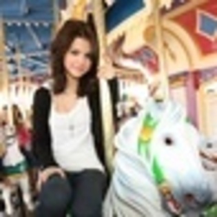 Selena Gomez - poza 123