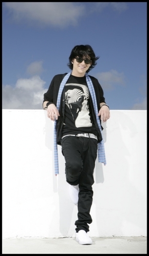 Mitchel Musso (4)