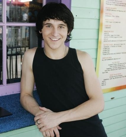 Mitchel Musso (32) - Mitchel Musso