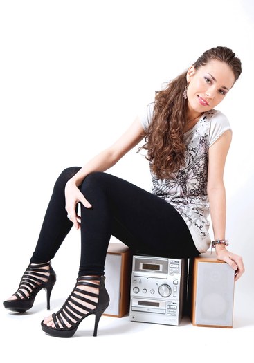 kamelia2 - CELE MAI TARI POZE KAMELIA HORA