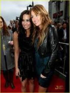 imagesCASQJ36W - demi si miley