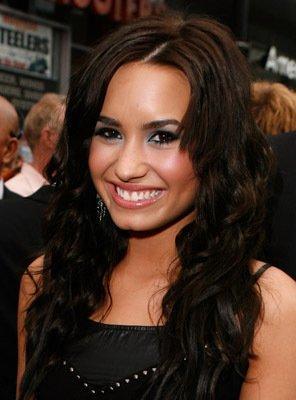 Demi-Lovato; 1.
