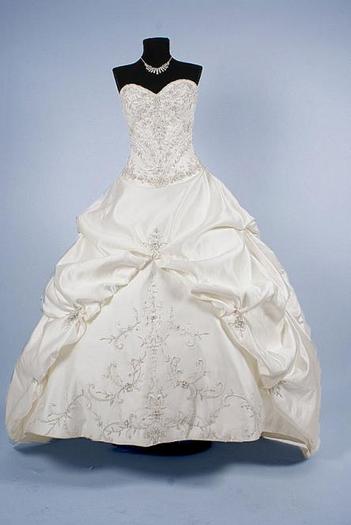 rochie-de-mireasa-MO256