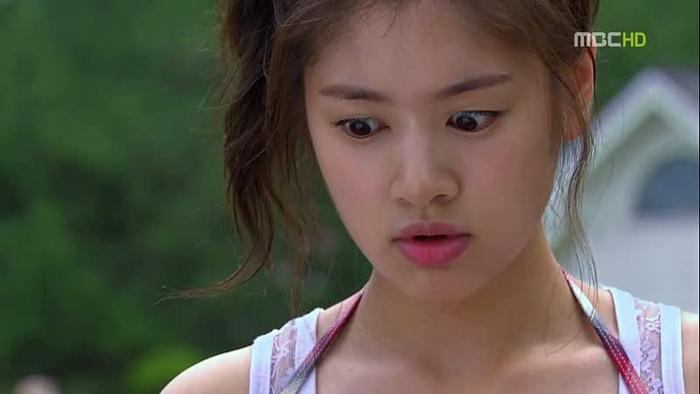 kiss04-00049 - Playful Kiss