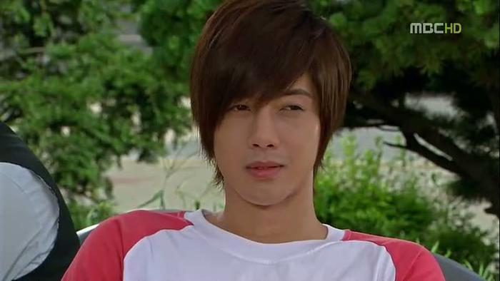 pk3-00125 - Playful Kiss