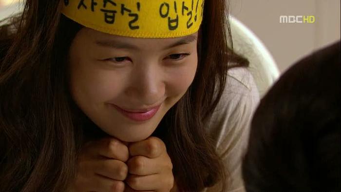 kiss02-00231 - Playful Kiss