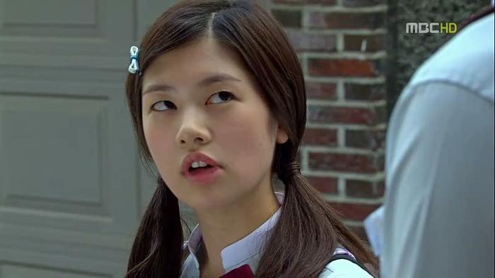 kiss02-00066 - Playful Kiss