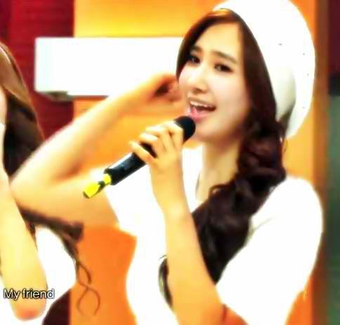 74236_1210683884862_1761713640_426008_3477274_n - Yuri