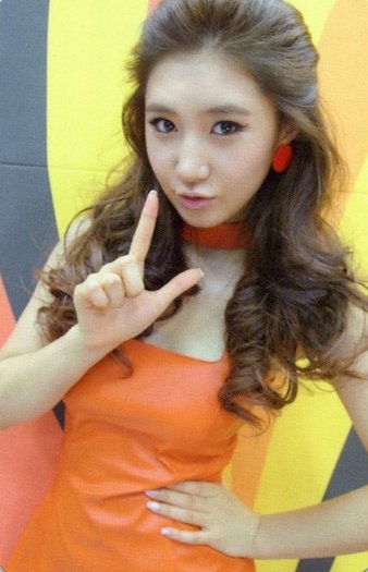 149056_176340002376549_100000016513727_601166_5295720_n - Yuri