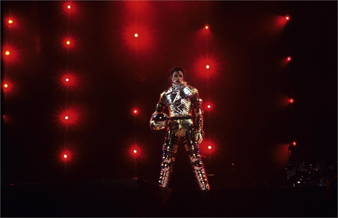 42-22757524-133799_0x440 - michael jackson